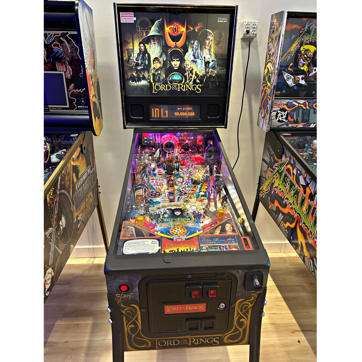 Lord of the Rings Pinball Machine 3