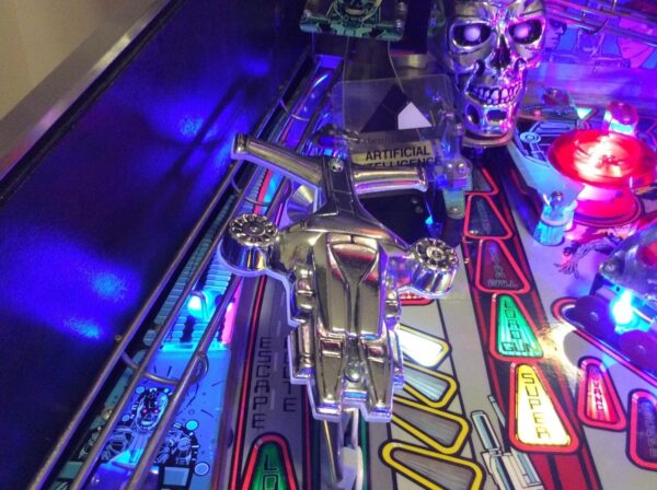Terminator 2 Pinball 2 600x448 - Terminator 2 Pinball Machine