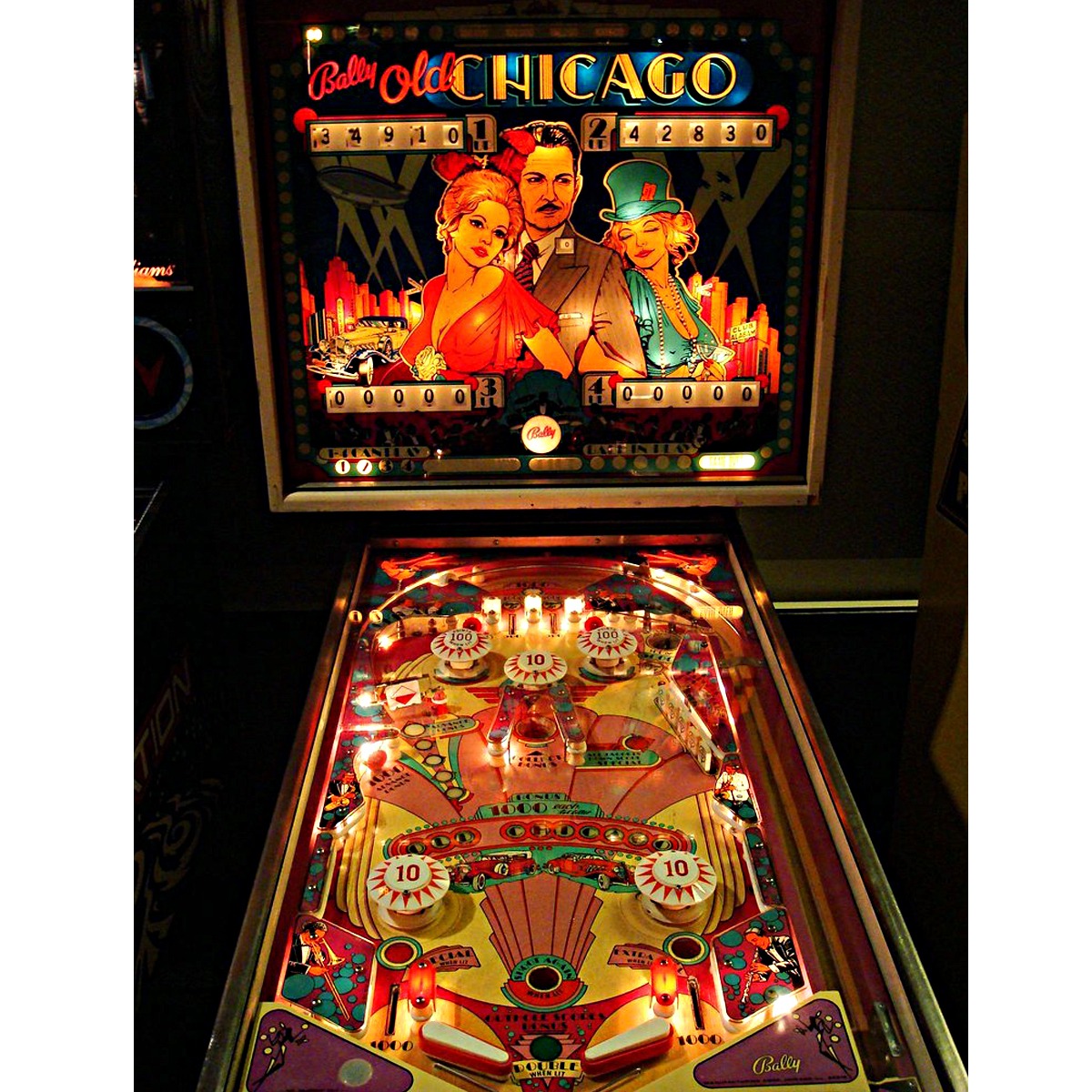 Old Chicago Pinball Machine Elite Home Gamerooms