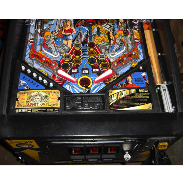Las Action Hero Pinball Machine 16 600x600 - Last Action Hero Pinball Machine