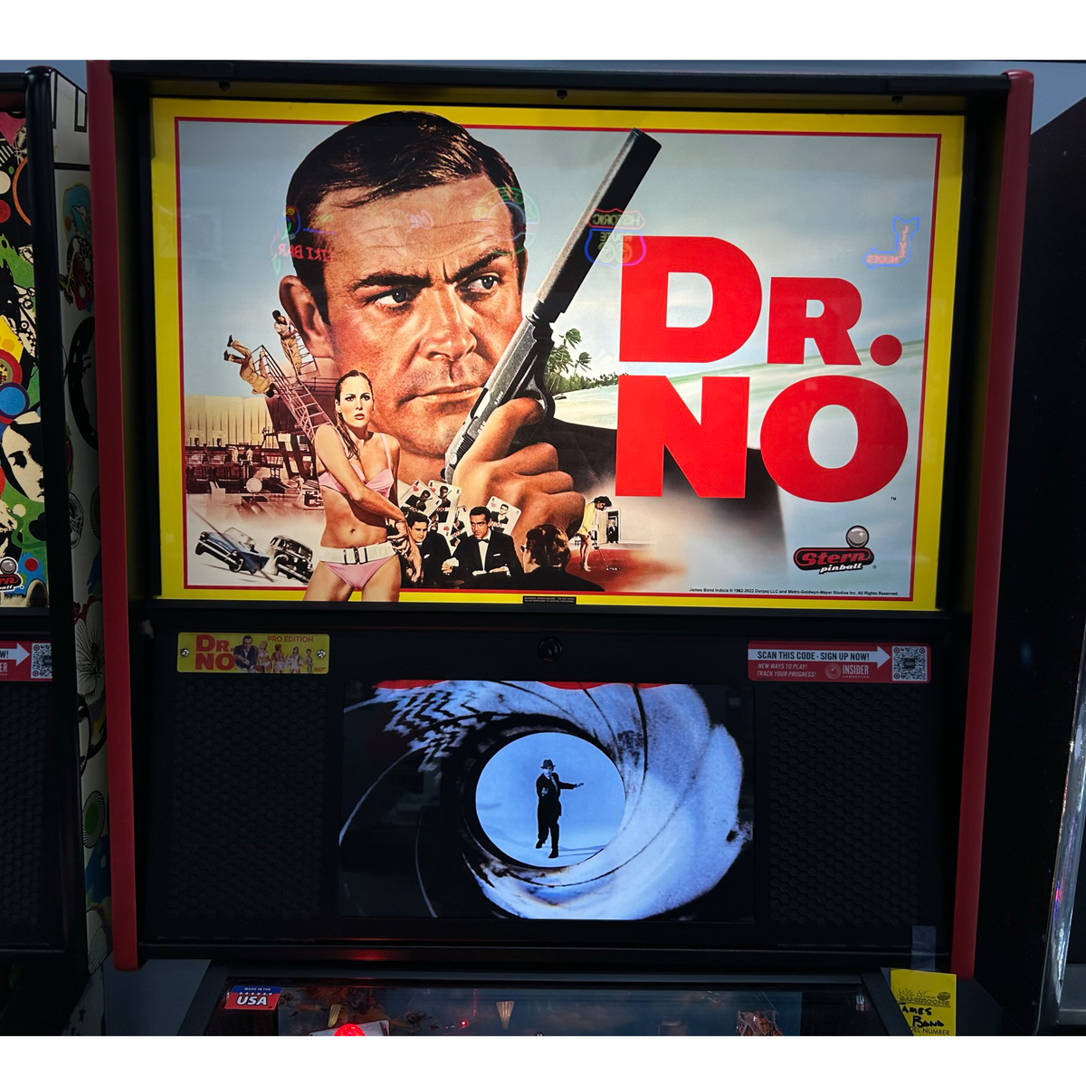 James Bond Dr. No Pinball Machine 7